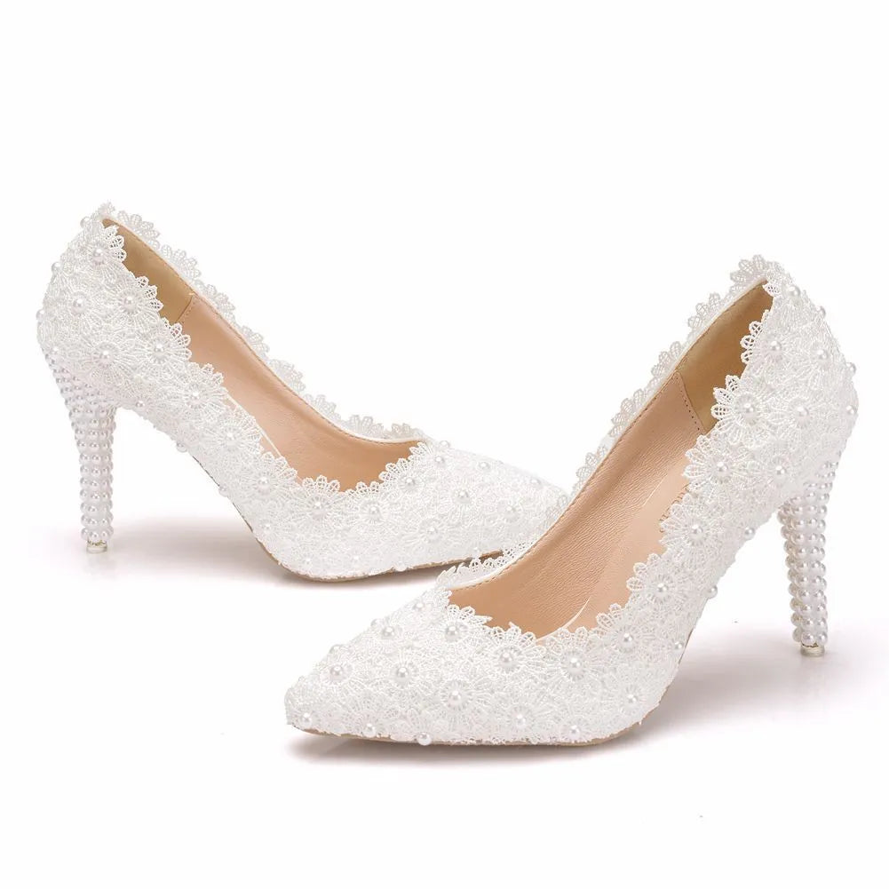 White pearl lace wedding shoes with stiletto heel and pointed toe
