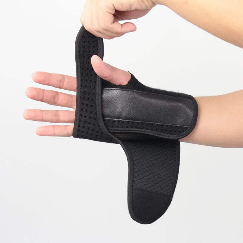 Men's joint tendon sheath support gloves with neoprene and aluminium plywood construction for sports