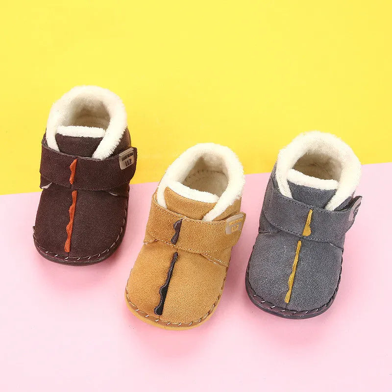 Children's cotton-padded winter shoes in dark brown with cow suede upper and Velcro fastening