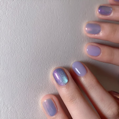 Short aurora fake nails with starry sky pattern in bright colours, 24 pieces with adhesive glue