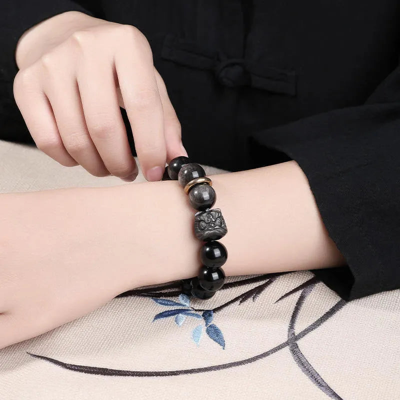S519 colour resin fashion bracelet for men and women on a white background.