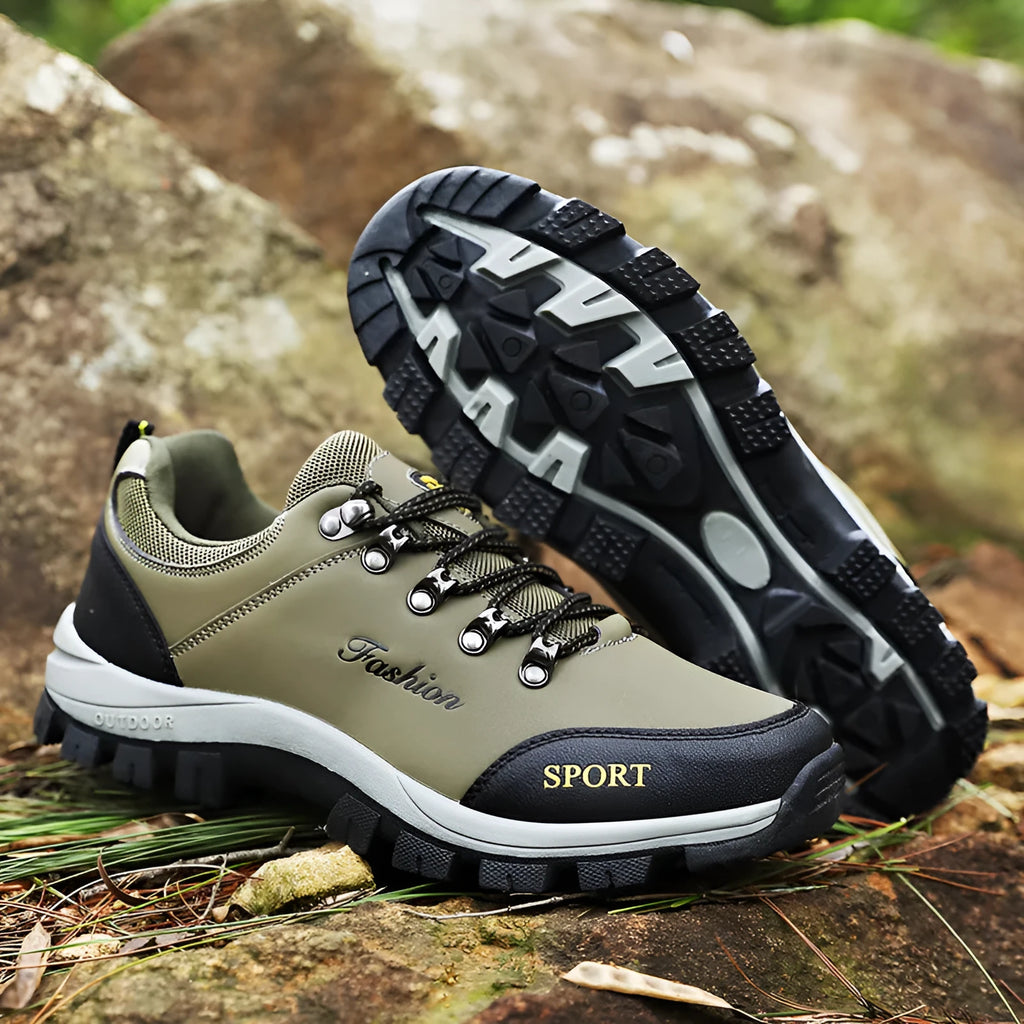 Non-slip lace-up outdoor casual shoes in army green with low heel and front laces