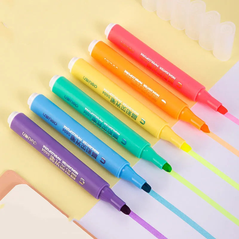 Deli S605 oblique head highlighter marker pen in soft colours with solid and transparent pen holder options