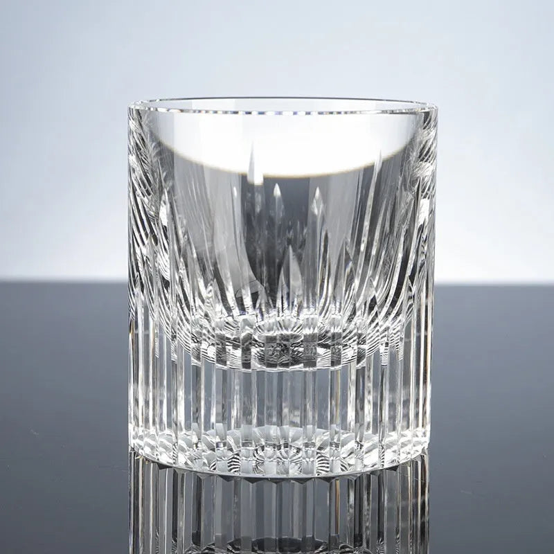 European-style transparent K9 crystal whiskey shot glass with 701-800ml capacity, simple flowering pattern