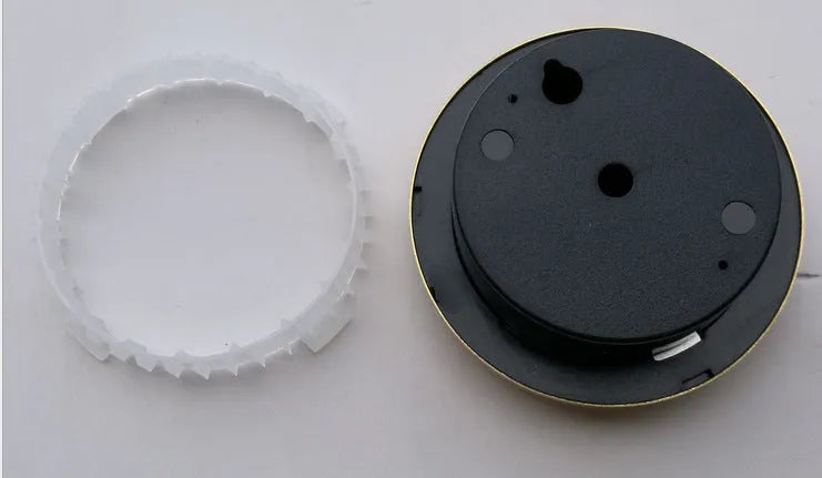 Aluminium analog thermometer and hygrometer with circular dial for indoor temperature humidity measurement