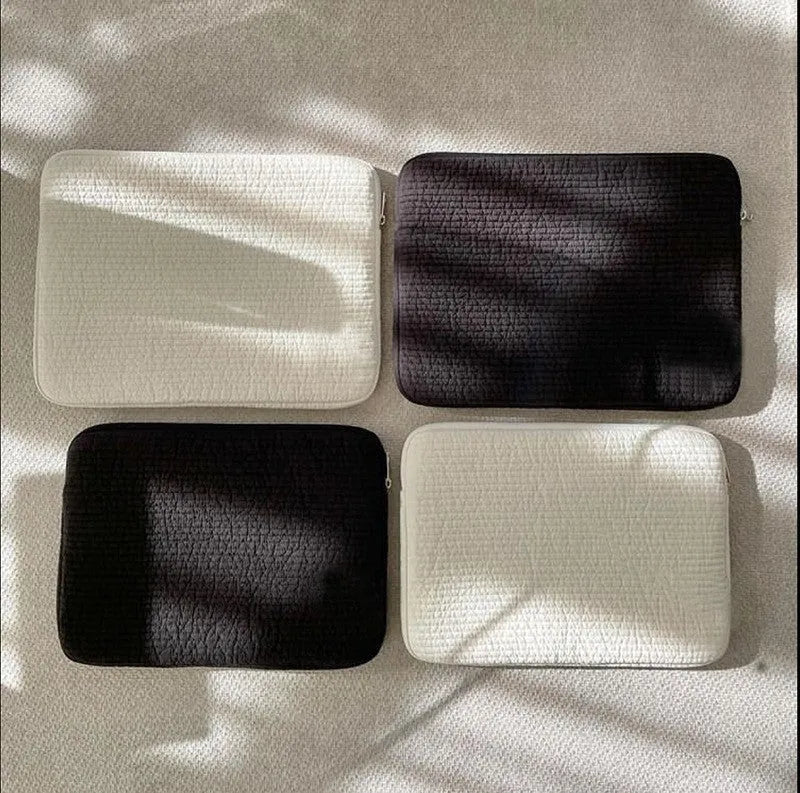 Black and white anti-seismic cotton laptop bag for tablets with internal coin pocket