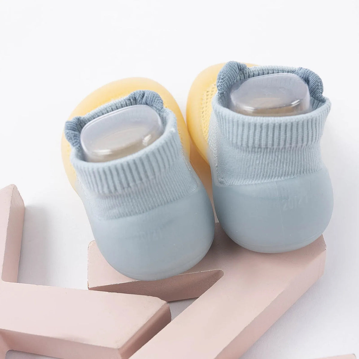 Baby toddler shoes breathable net upper non-slip rubber sole round toe 1-2cm heel sizes 18-27
