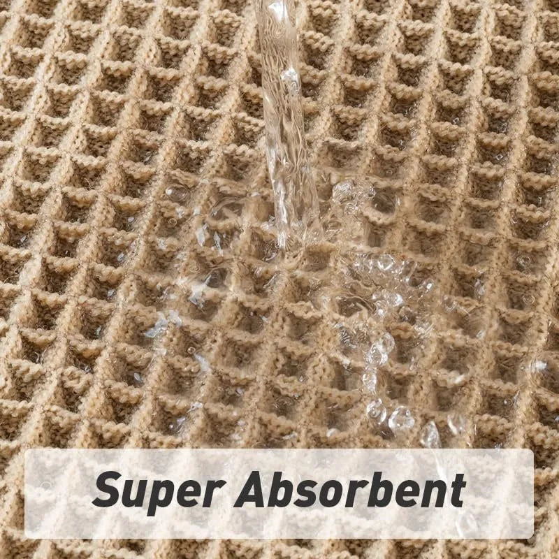 Non-slip checkered pattern bathroom carpet in polyester fibre available in multiple colours and sizes