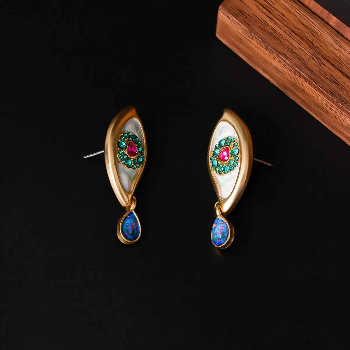 Vintage Court alloy drop earrings with enamel painted devil eye design in Chinese style