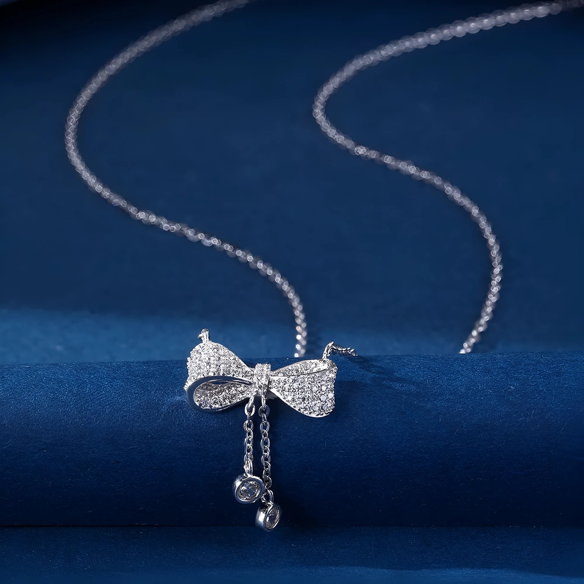 S925 sterling silver bow pendant necklace on O-ring chain with 40-45cm circumference