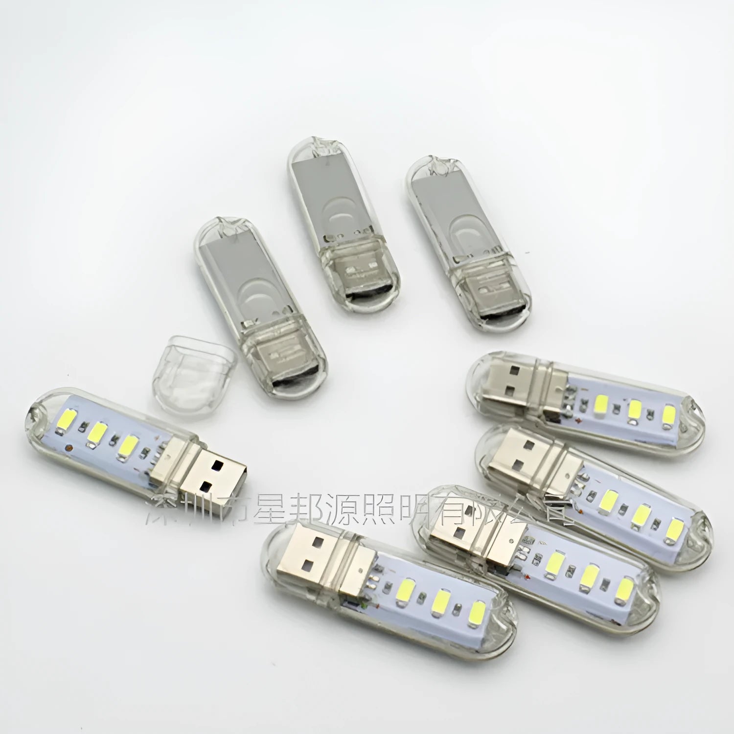 Mini USB outdoor camping night light with warm white and white light options, dimensions 59mm x 18mm x 9mm