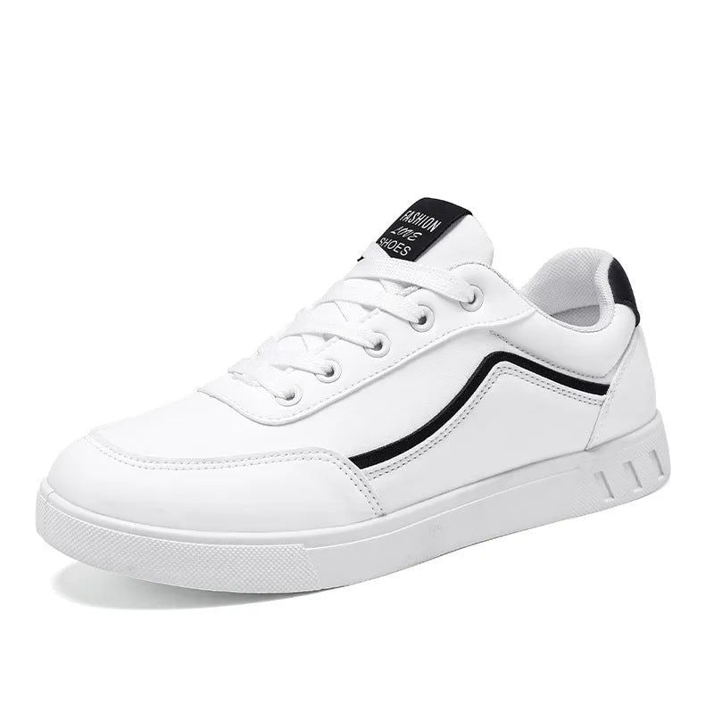 Men's low-top Korean style board sneakers in black with round toe, flat heel, and sewing line detail on the upper.
