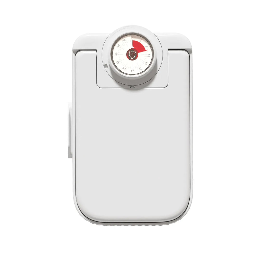 White timed pet feeder with visual alarm display and separate ice crystal box for freshness.