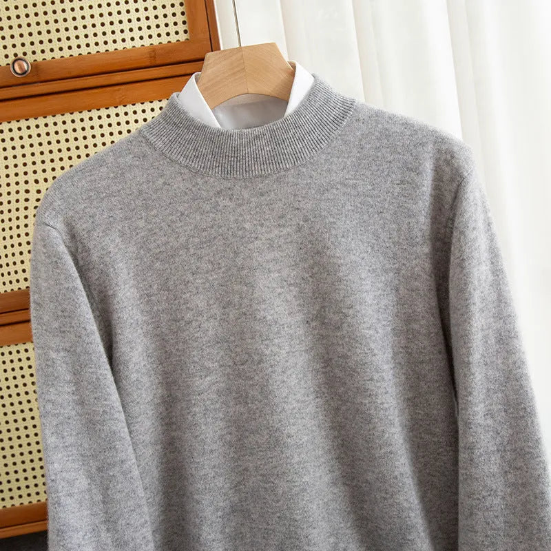 Men's half-turtleneck wool sweater in loose winter business style with thick rough yarn knit