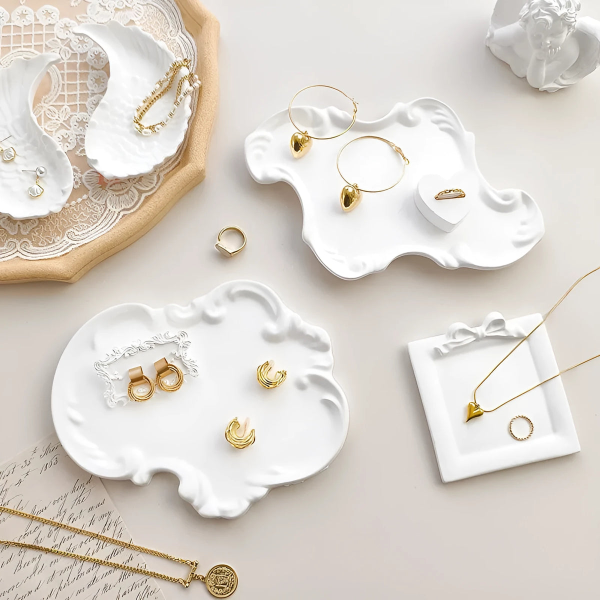 European-style Baroque gypsum jewellery display plate with ornamental detailing, available in tray, bow board, and wing plate sizes