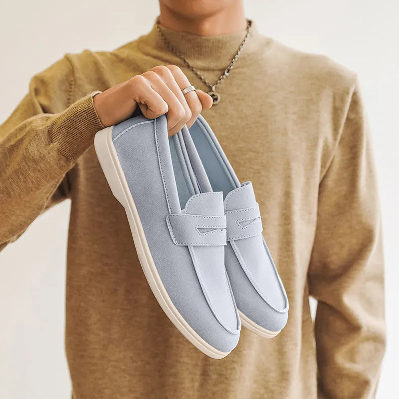 Men's suede leather casual shoes in British style with round toe and vulcanised rubber sole