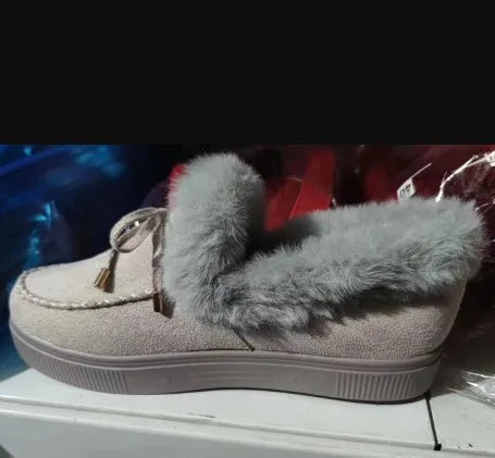 Cotton casual shoes with velvet lining and rubber anti-slip soles in round toe design