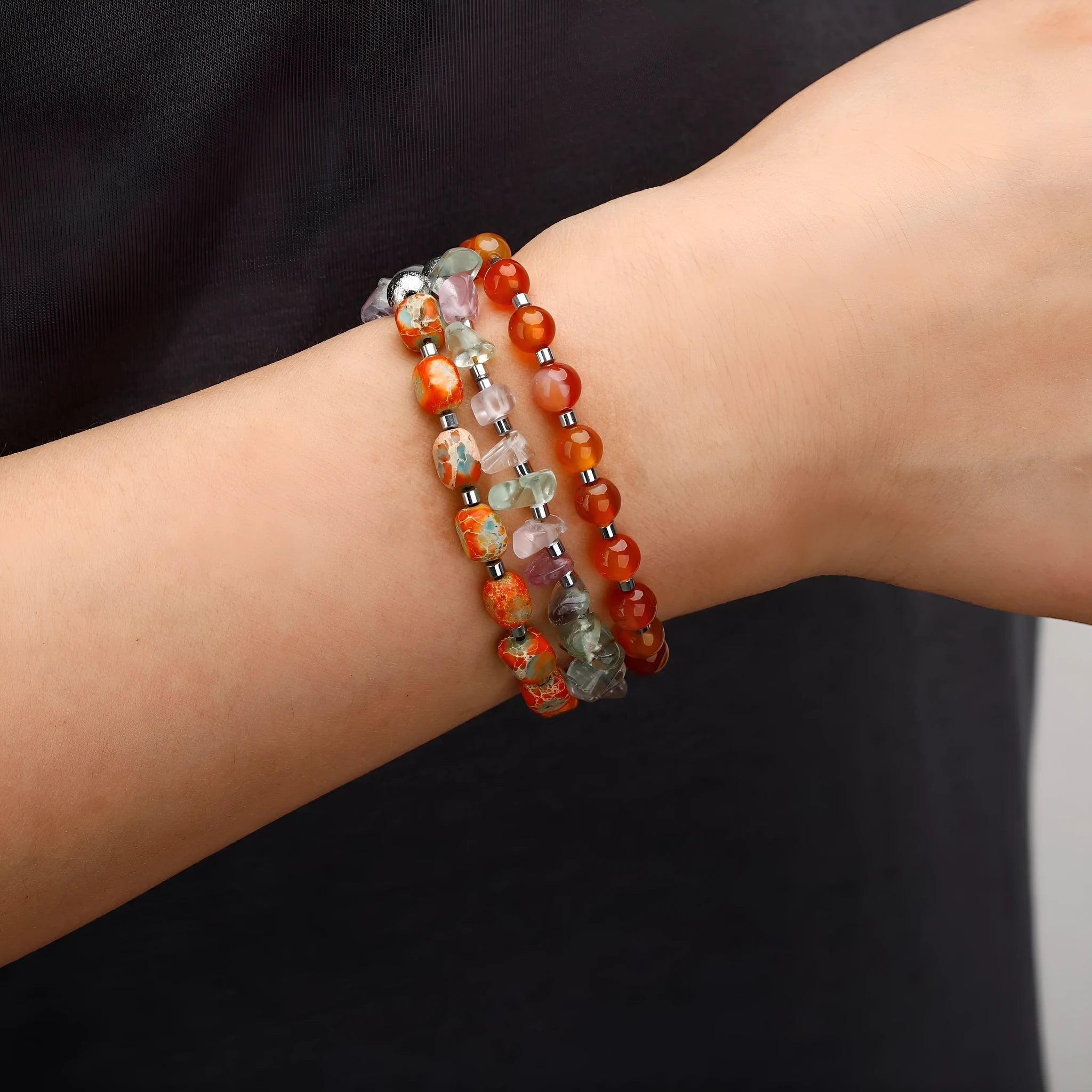 Hand-woven Persian Gulf agate bracelet with geometric round beads design