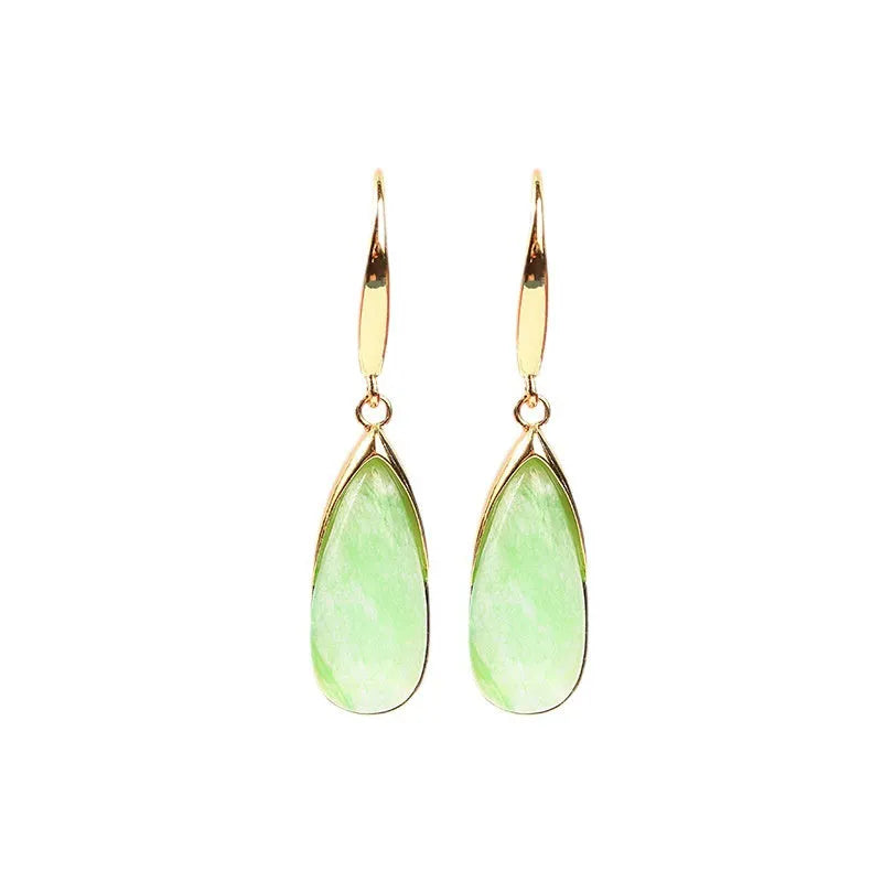 A pair of geometric copper earrings with a water droplet design and jade CP798 colour, Chinese style.
