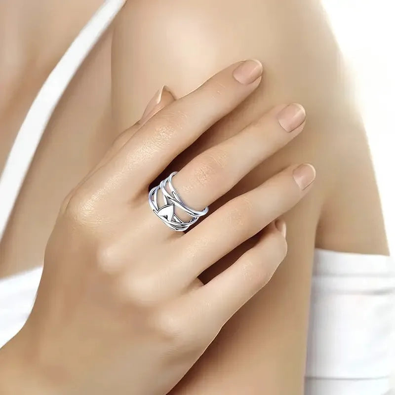 Heart French Simplicity Hollow Line Ring in silver colour, unisex copper geometric double love ring