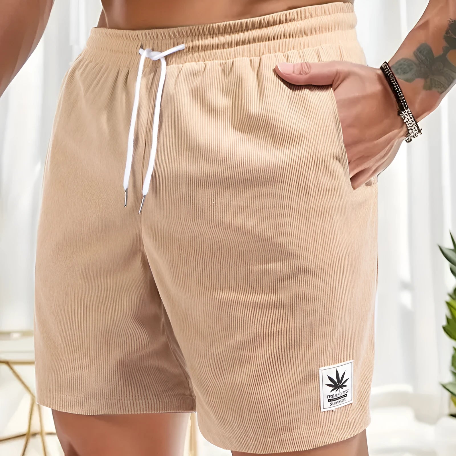 Men's drawstring summer leisure shorts in straight leg design with elastic polyester fabric