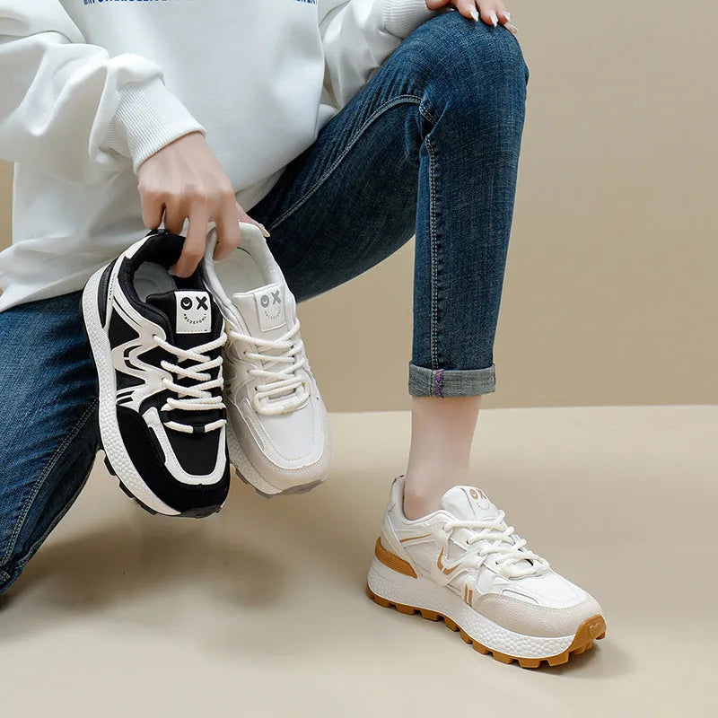 Women's platform casual shoes in black with lace-up front and round toe design