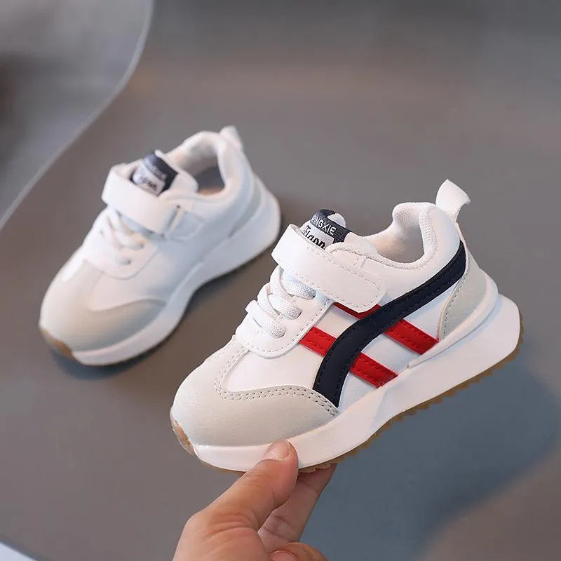 Children's white casual sneakers with Velcro strap and rubber sole