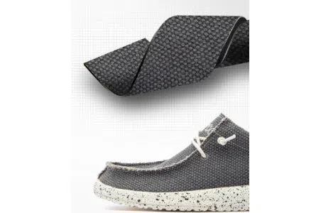 Men's canvas casual loafers in solid colour, flat heel, round toe, low top design