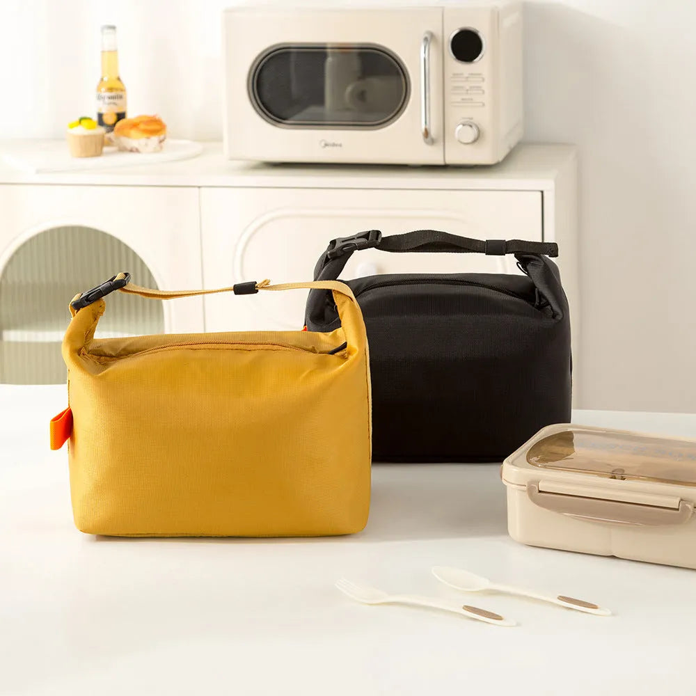 Japanese-style insulated cooler bag in Oxford cloth with wide opening, shown in Army Green colour.