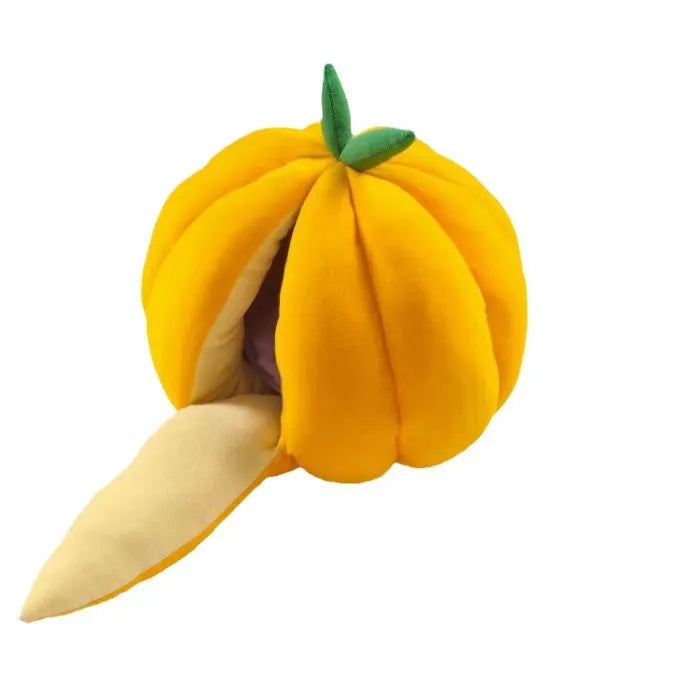 Semi-enclosed pet pumpkin nest in orange PP cotton coralline fabric for cats and small dogs