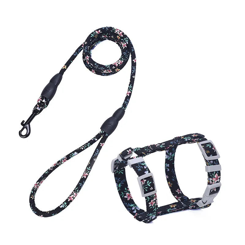 Cat I-shaped chest harness in Black with cotton rope and metal clip on white background