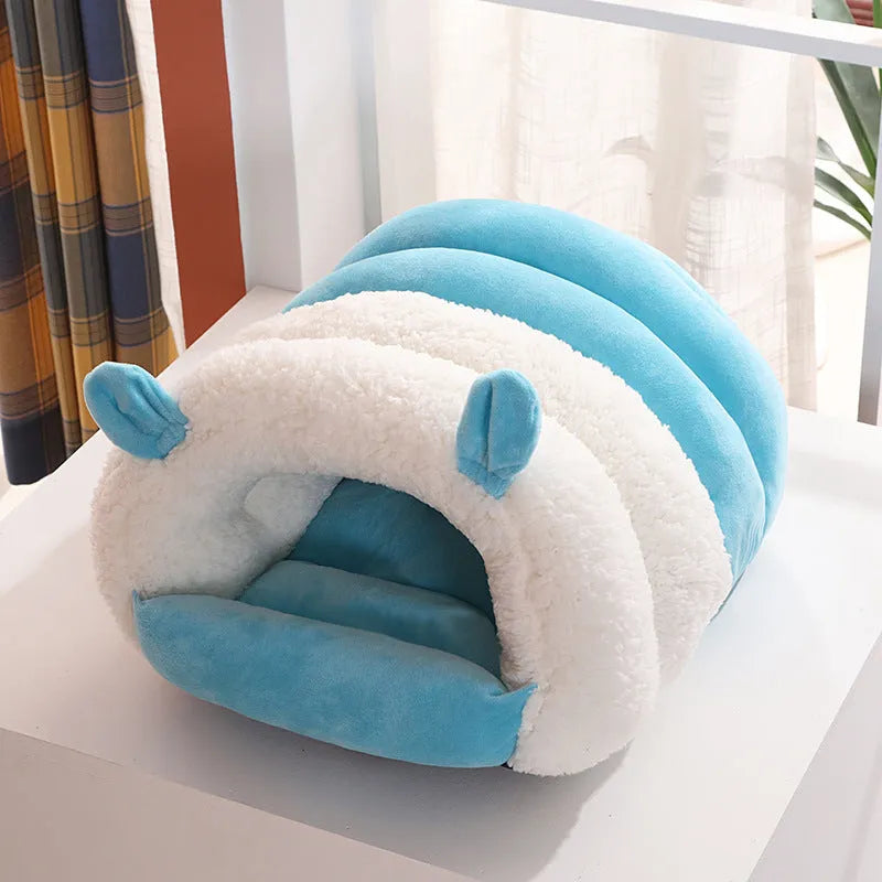 Closed cat nest with tunnel entrance in blue colour with removable washable cover
