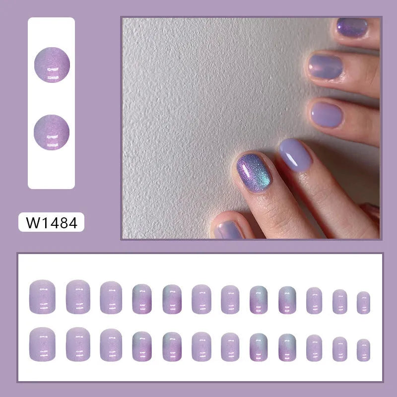 Short aurora fake nails with starry sky pattern in bright colours, 24 pieces with adhesive glue
