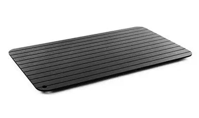 Black aluminium quick defrosting tray for thawing meat and frozen food without electricity.