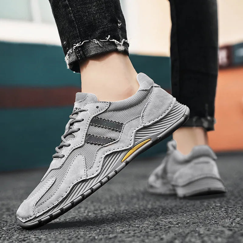 Men's low-top lace-up hiking boots in sand colour with pigskin upper and platform heel