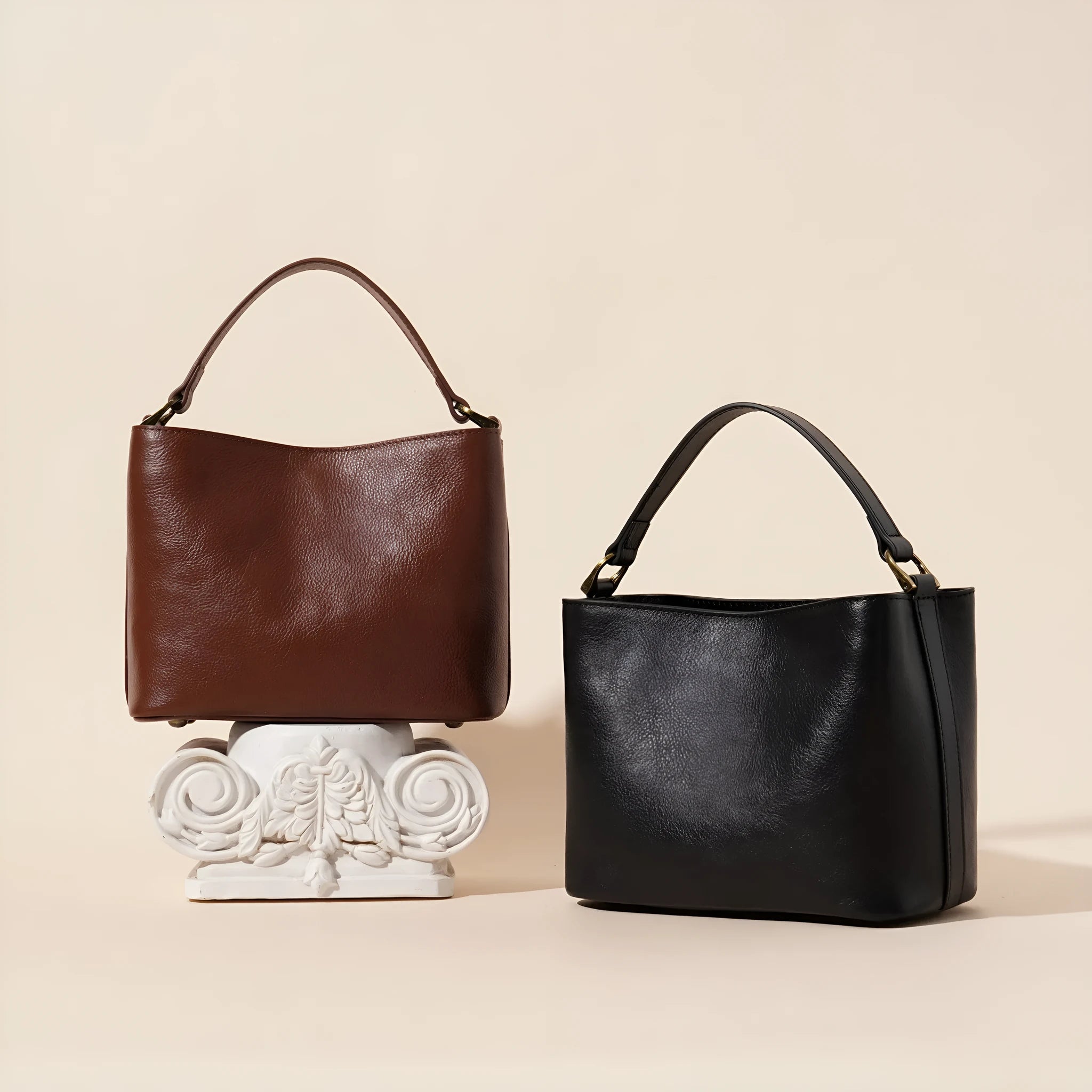 Sugar brown genuine cowhide leather women's vintage shoulder handbag showing square shape and single strap.