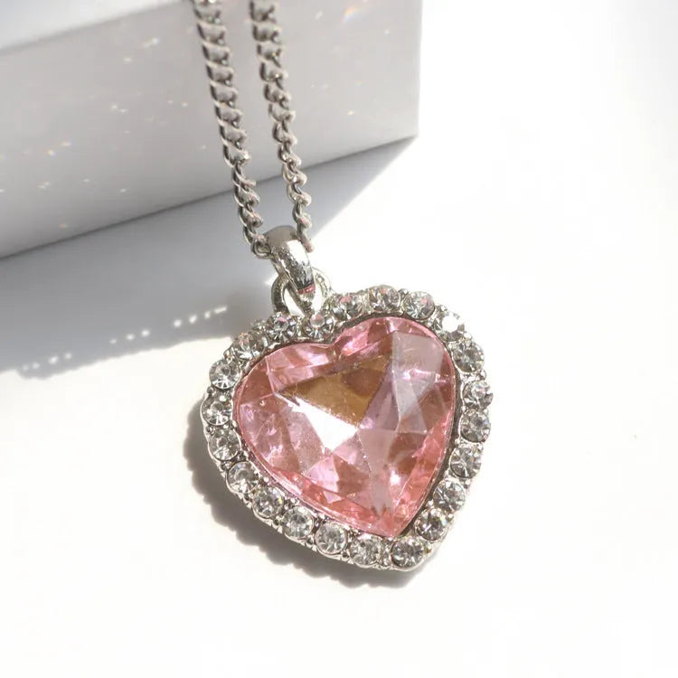 Love Sweater Chain Crystal Heart Necklace alloy electroplated retro heart pendant with adjustable 21-50cm chain in champagne colour