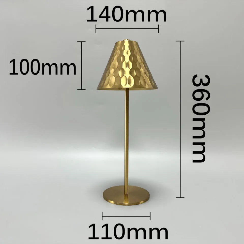 LED table lamp with interchangeable lampshade, Type-C charging, warm 2700K light, on a desk