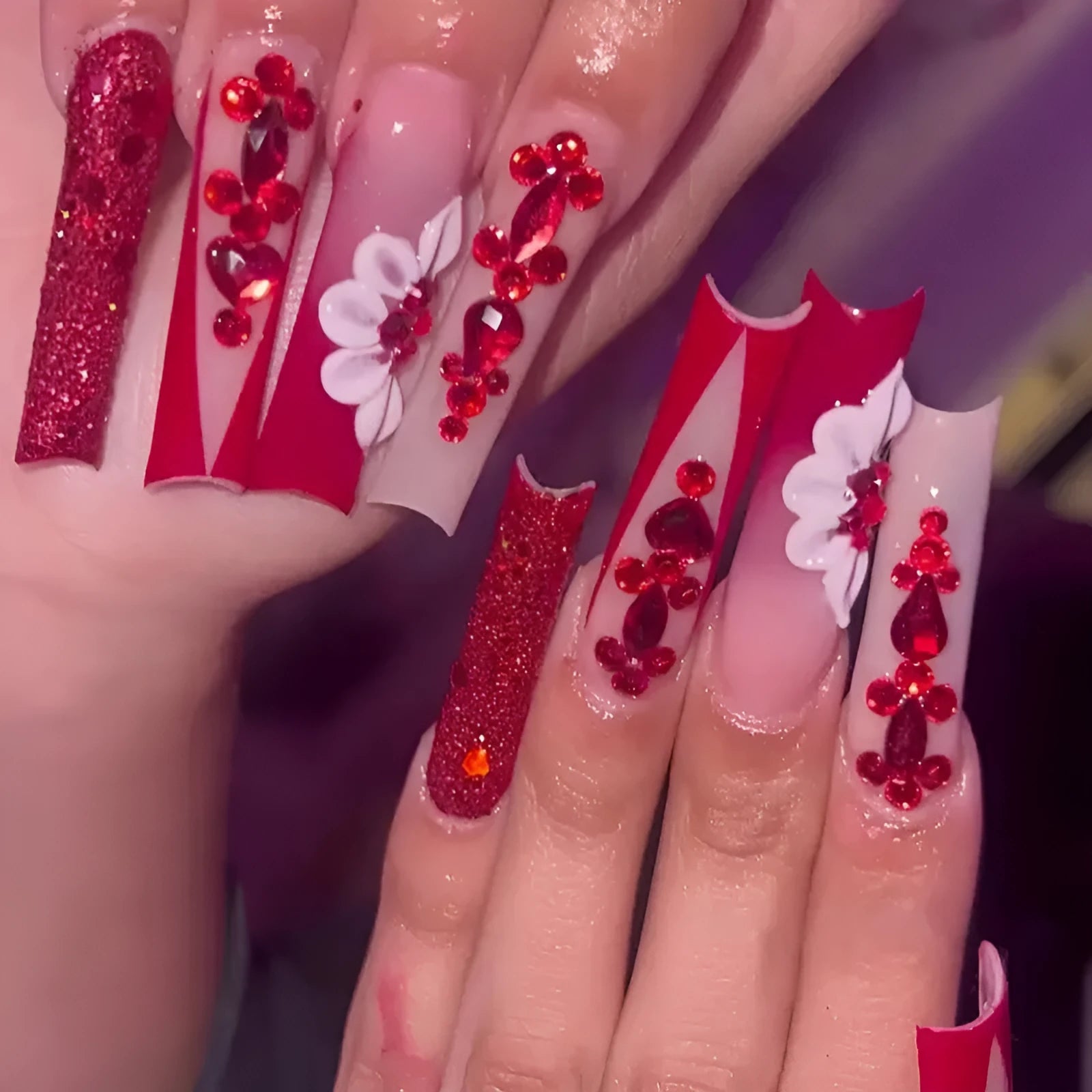 Sweet flowers temperament prismatic red diamond removable fake nails with long European Square shape