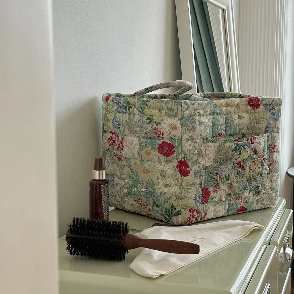 Cotton and linen pastoral floral patchwork storage basket with 14L capacity, 27x32.5cm dimensions, 26cm height, sealing lid, multiple colour options