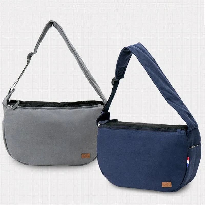 Blue Oxford fabric cat and dog travel shoulder bag with shoulder strap