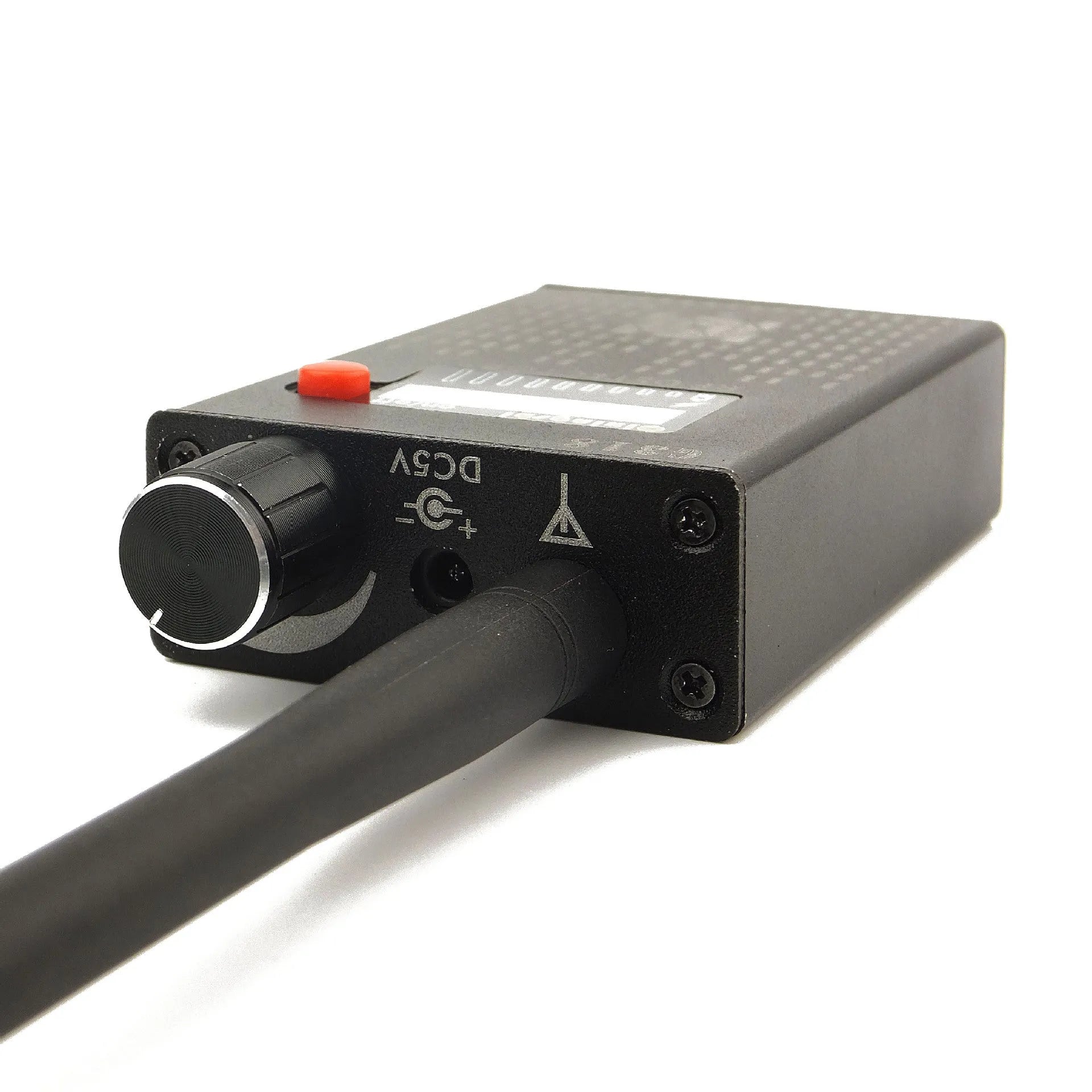G318 professional anti-eavesdropping signal detector unit showing its compact size.