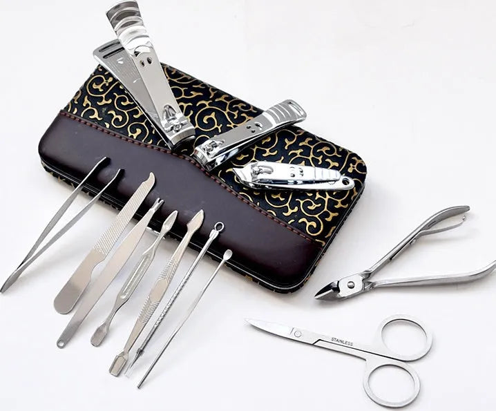 Stainless steel nail clipper 9 piece gift set with random colour delivery and custom LOGO option for home and travel