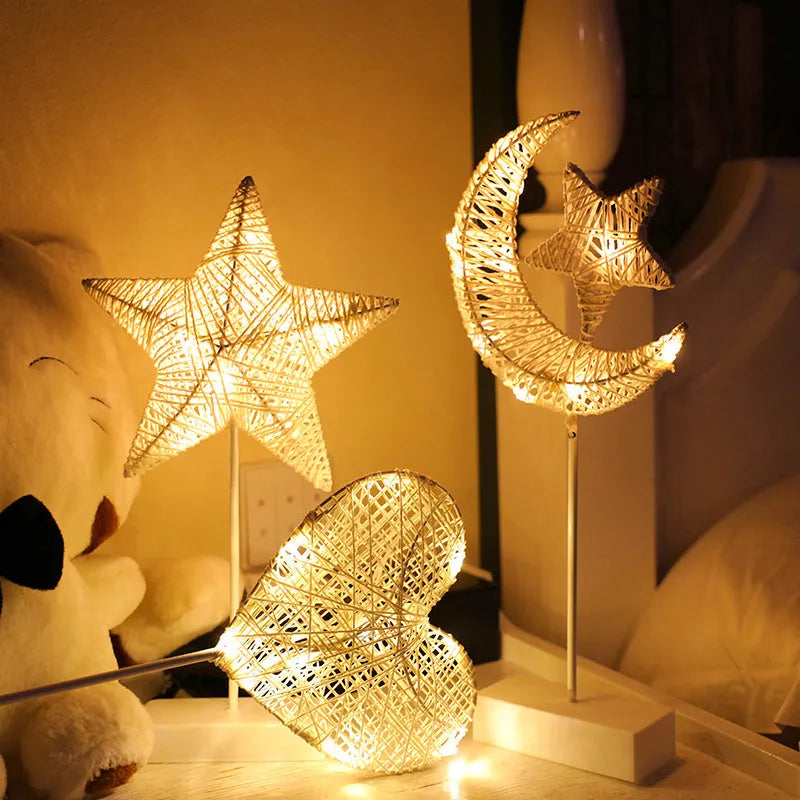 Rattan constructed LED table lamp with star-shaped design and flashing lights for room decoration