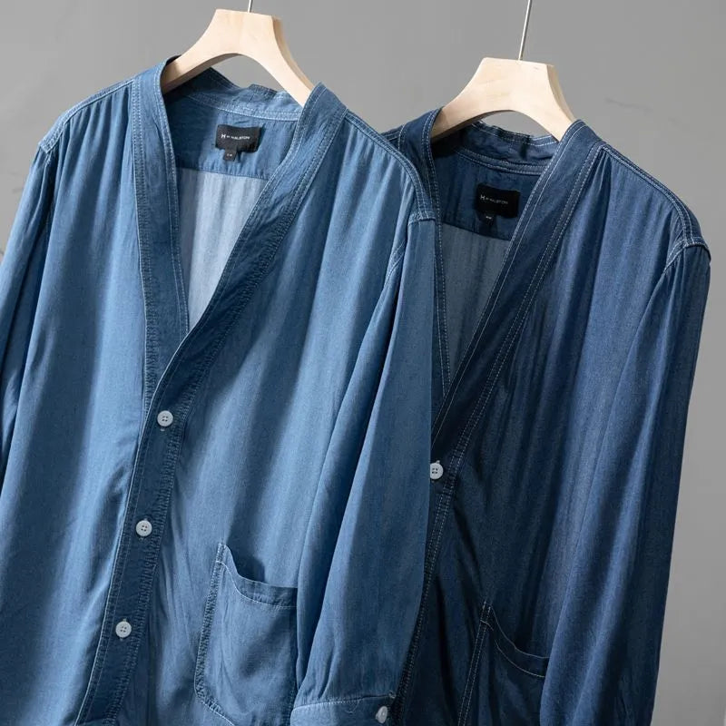 Men's dark blue casual denim coat with three-quarter sleeves and V-neck