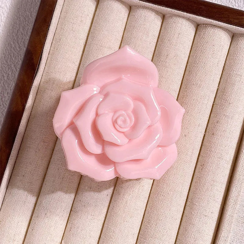 Retro three-dimensional rose grip camellia back head half tie hairpin for women in 6cm size