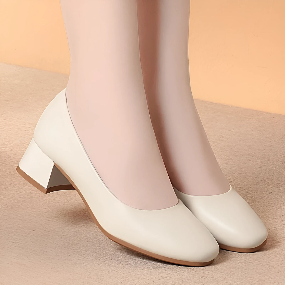 Breathable women's casual low-top chunky heel slip-on shoes in white with PU upper and round toe
