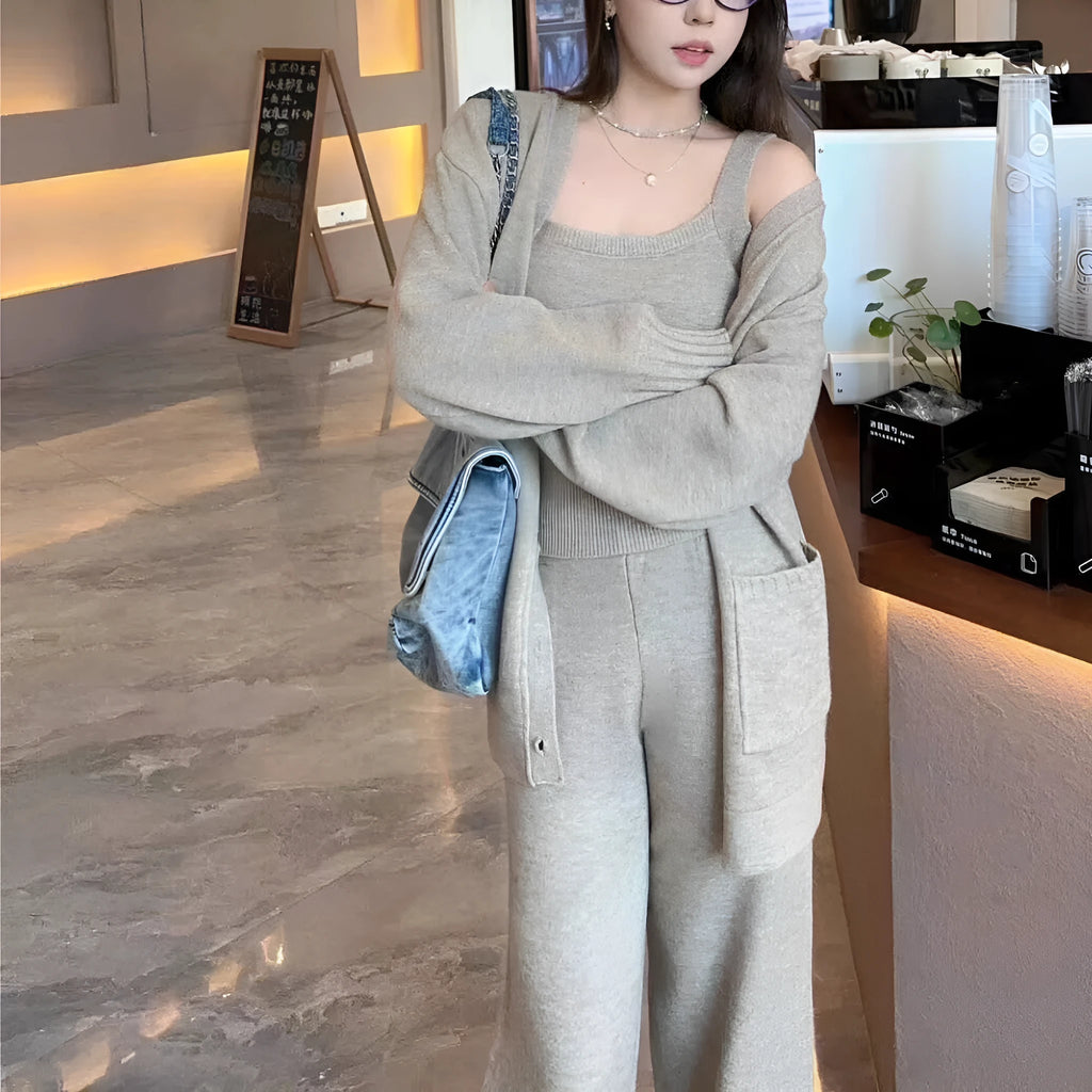 Women's knit cardigan suspender trousers three-piece set in wool blend fabric with loose Japanese Korean style