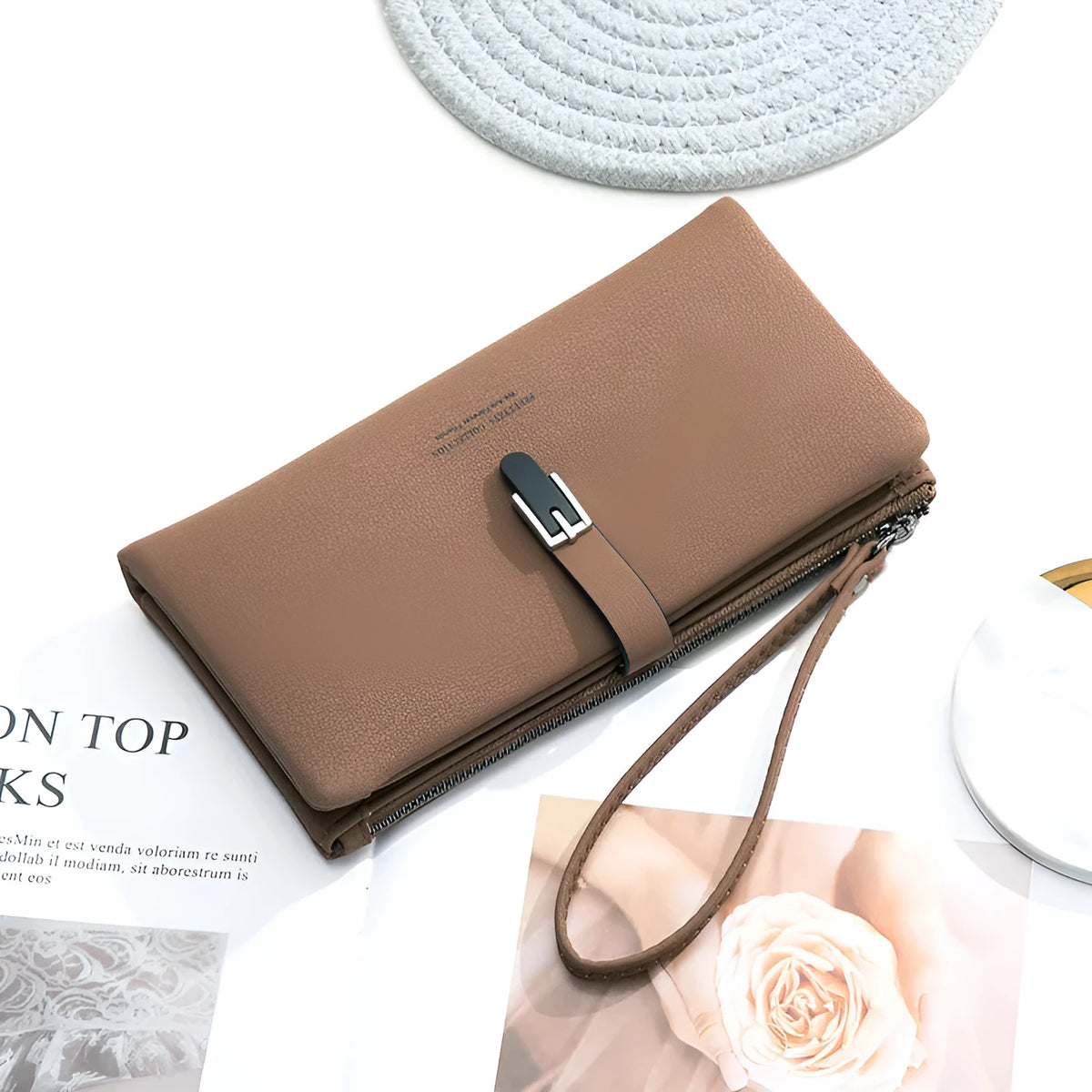 Long female wallet simple clutch in solid colour PU leather with zip closure, apricot
