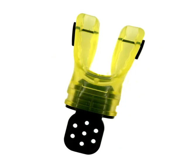 Plastic free diving mouthpiece made from edible silicone measuring 110mm length